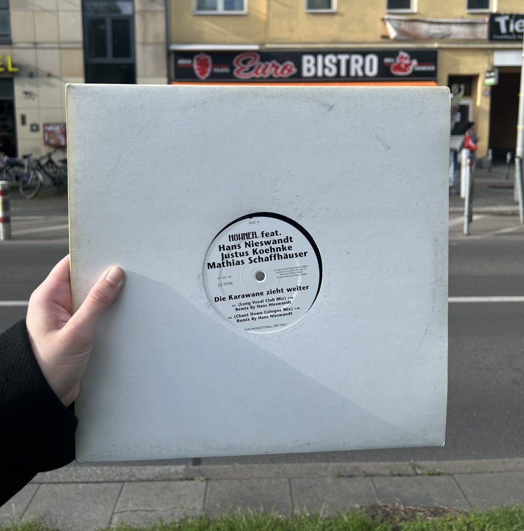 Höhner Feat. Hans Nieswandt, Justus Koehncke, Mathias Schaffhäuser – Die Karawane Zieht&nbsp;Weiter